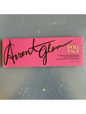 Doll Face Eyeshadow Palette - Shimmer and Matte